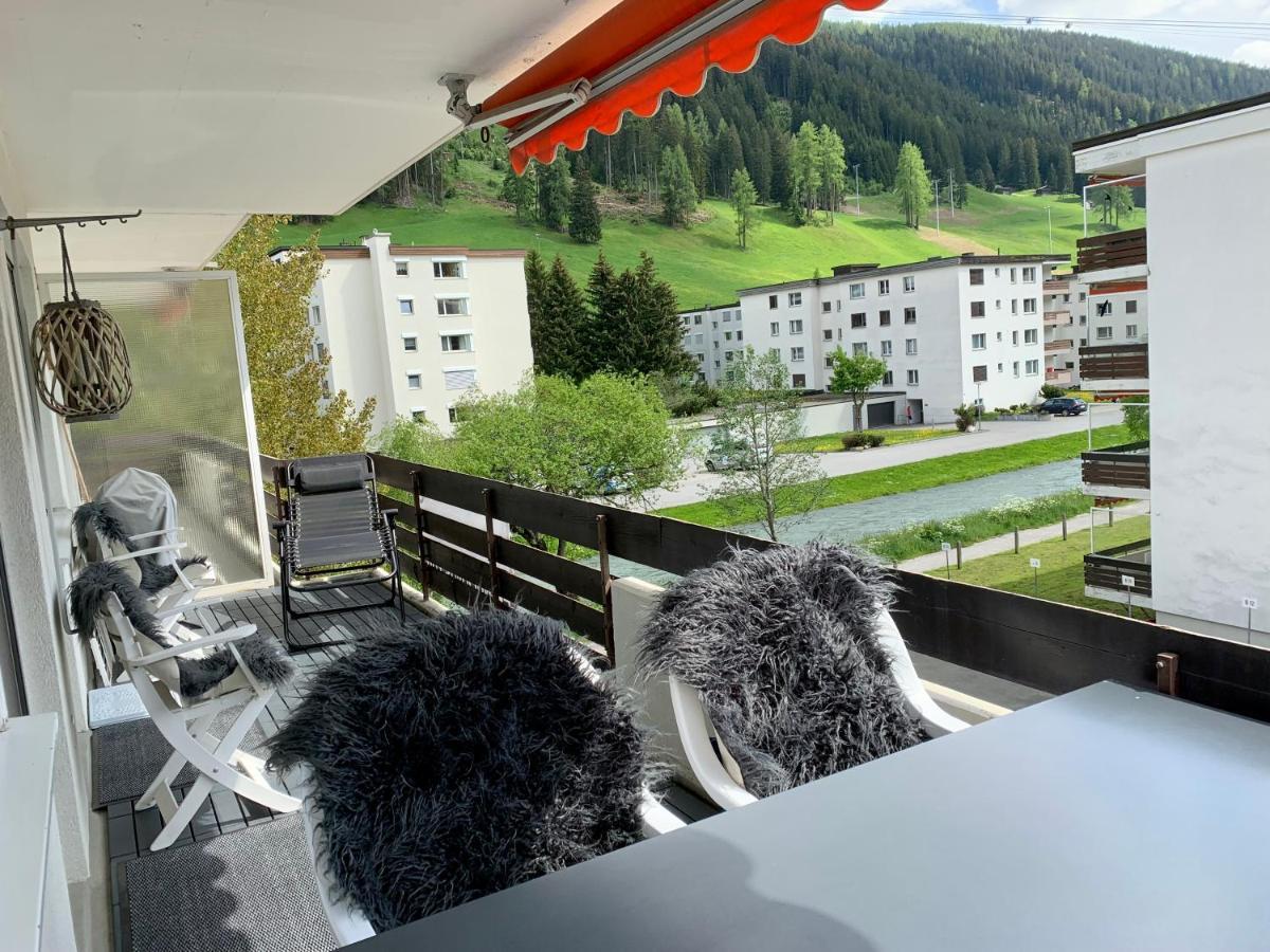 Holiday Apartment Bolgen - Close To Everything! Bolgen, Jakobshorn, Bus Stop, Train Station, Supermarket, Ski School, Ski Rentals, Restaurants And More! Davos Ngoại thất bức ảnh