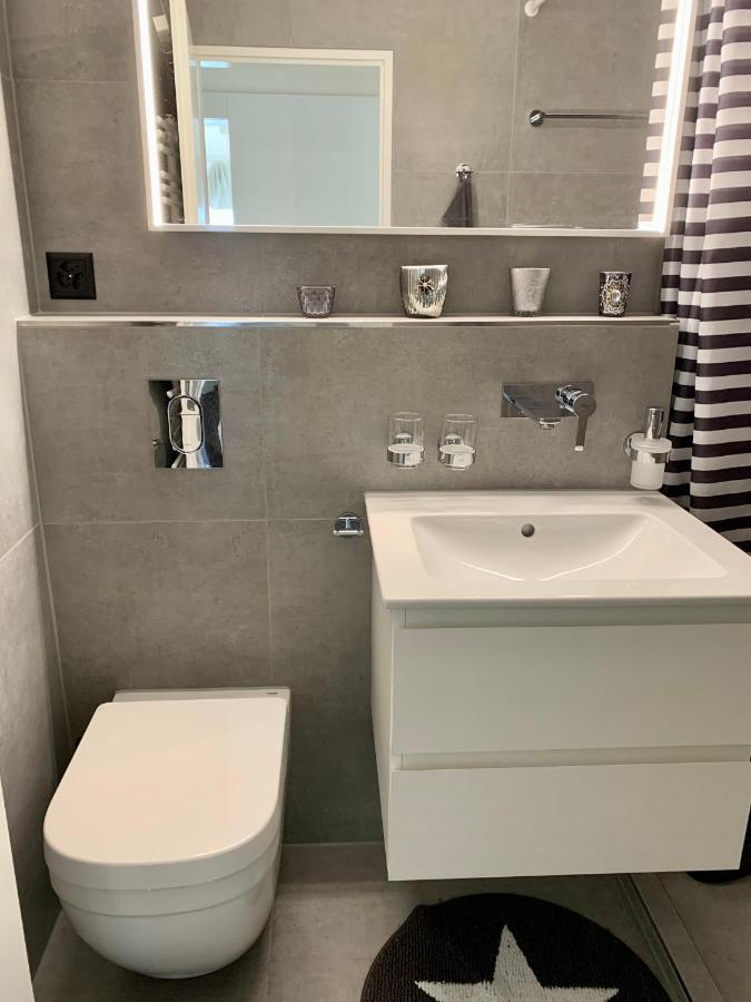 Holiday Apartment Bolgen - Close To Everything! Bolgen, Jakobshorn, Bus Stop, Train Station, Supermarket, Ski School, Ski Rentals, Restaurants And More! Davos Ngoại thất bức ảnh